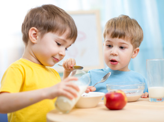 Importancia de los lácteos en la alimentación infantil