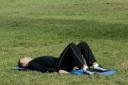 Ejercicio 4. Ejercicio para practicar el ritmo respiratorio: levantarse de la cama