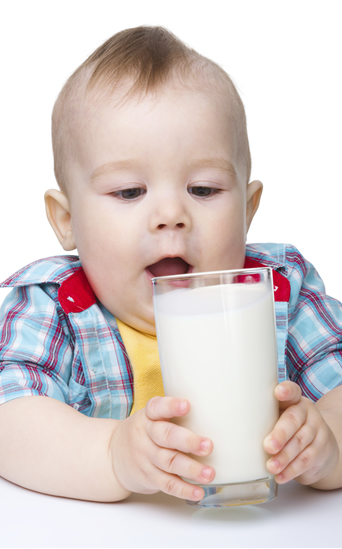Los lácteos fundamentales en la alimentación del bebé