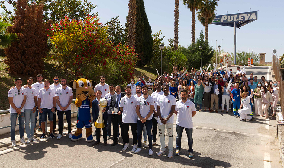 Fundación CB Granada celebra su ascenso a ACB