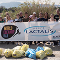 El equipo humano de Lactalis Puleva recoge 355 kilos de basuraleza en la Vega de Granada