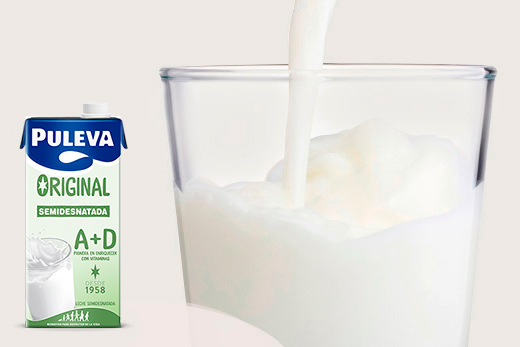 Vasos leche botella Puleva Original A+D - bebida láctea pura natural